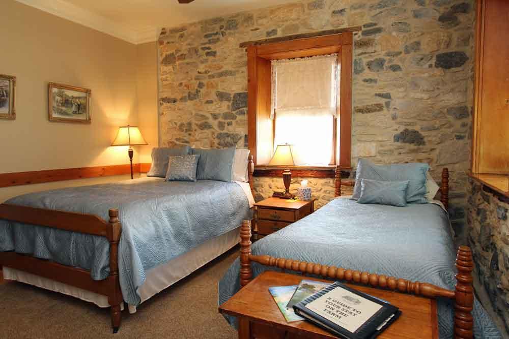Rocky Acre Farm Bed & Breakfast Mount Joy Екстер'єр фото