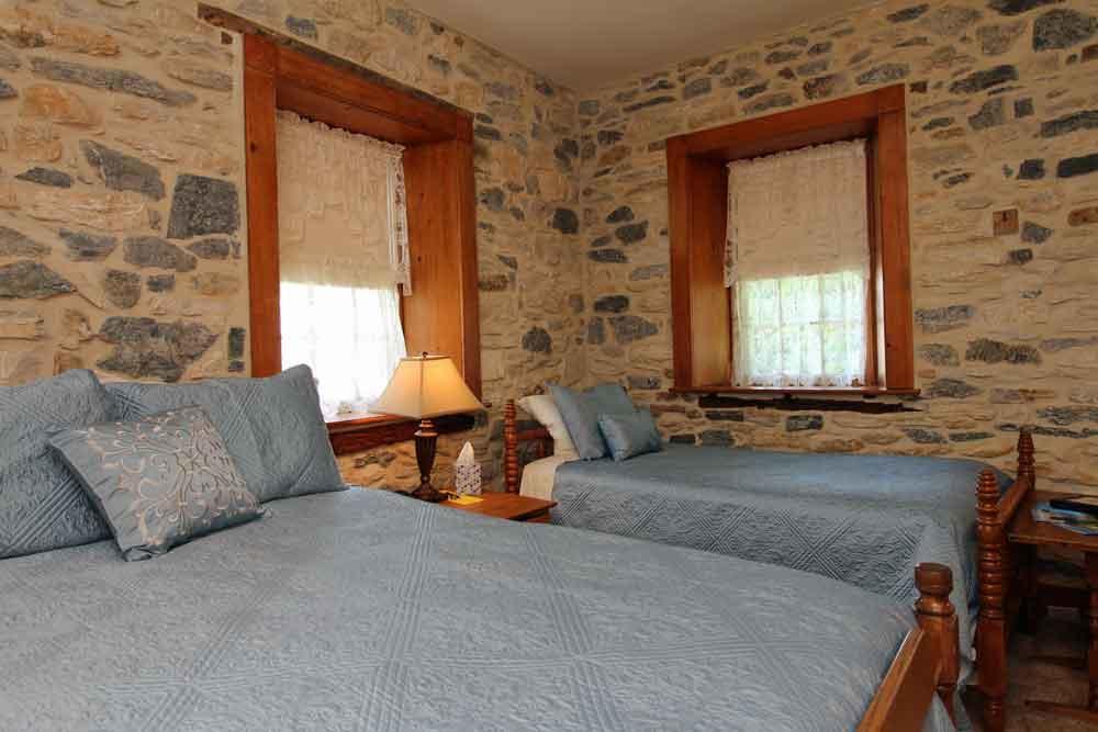 Rocky Acre Farm Bed & Breakfast Mount Joy Екстер'єр фото