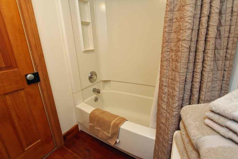 Rocky Acre Farm Bed & Breakfast Mount Joy Екстер'єр фото